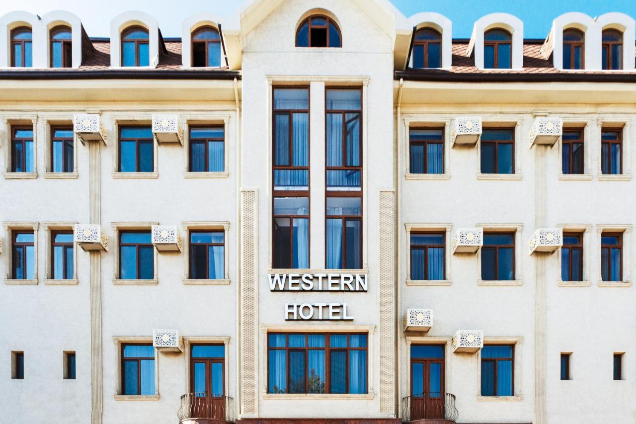 Western Suites Hotel Tasjkent Exteriör bild